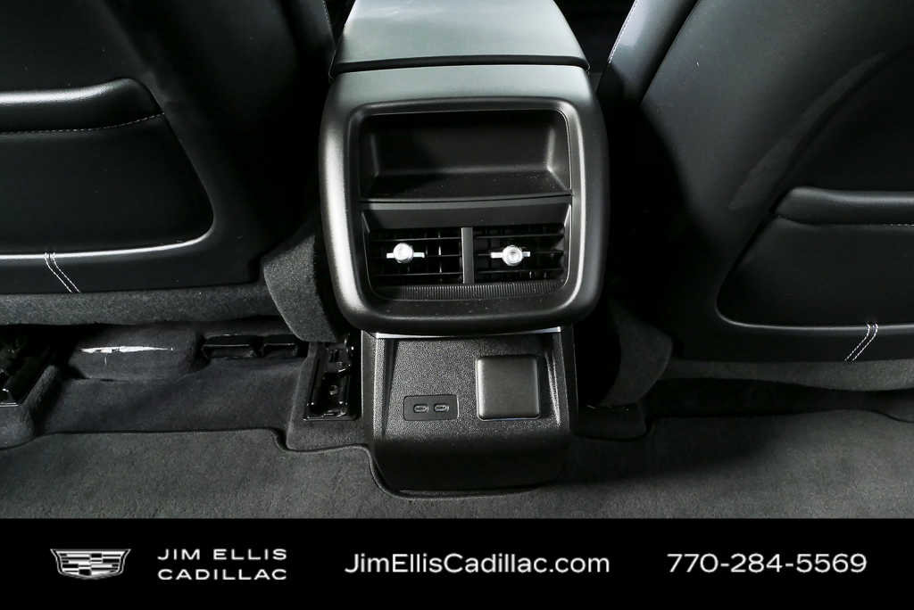 Used 2024 Cadillac Lyriq Sport image 20