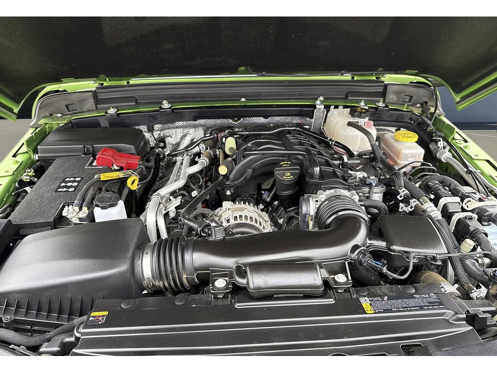 Used 2025 Jeep Wrangler Sport AWD/4WD image 40