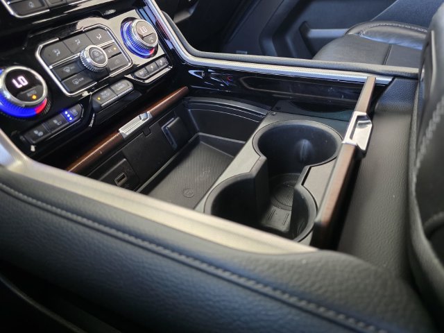 Used 2022 GMC Yukon XL Denali RWD image 37