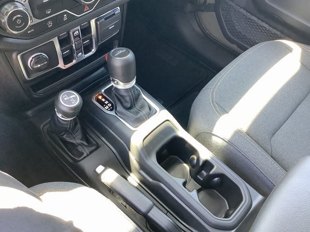 New 2025 Jeep Gladiator Sport AWD/4WD image 18