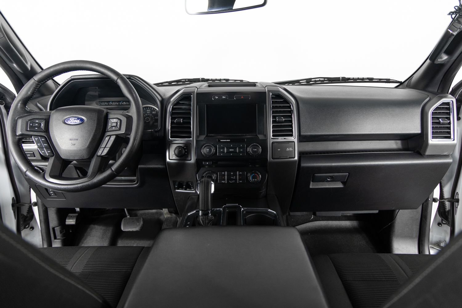 Used 2015 Ford F150 XLT w/ Equipment Group 302A Luxury image 28