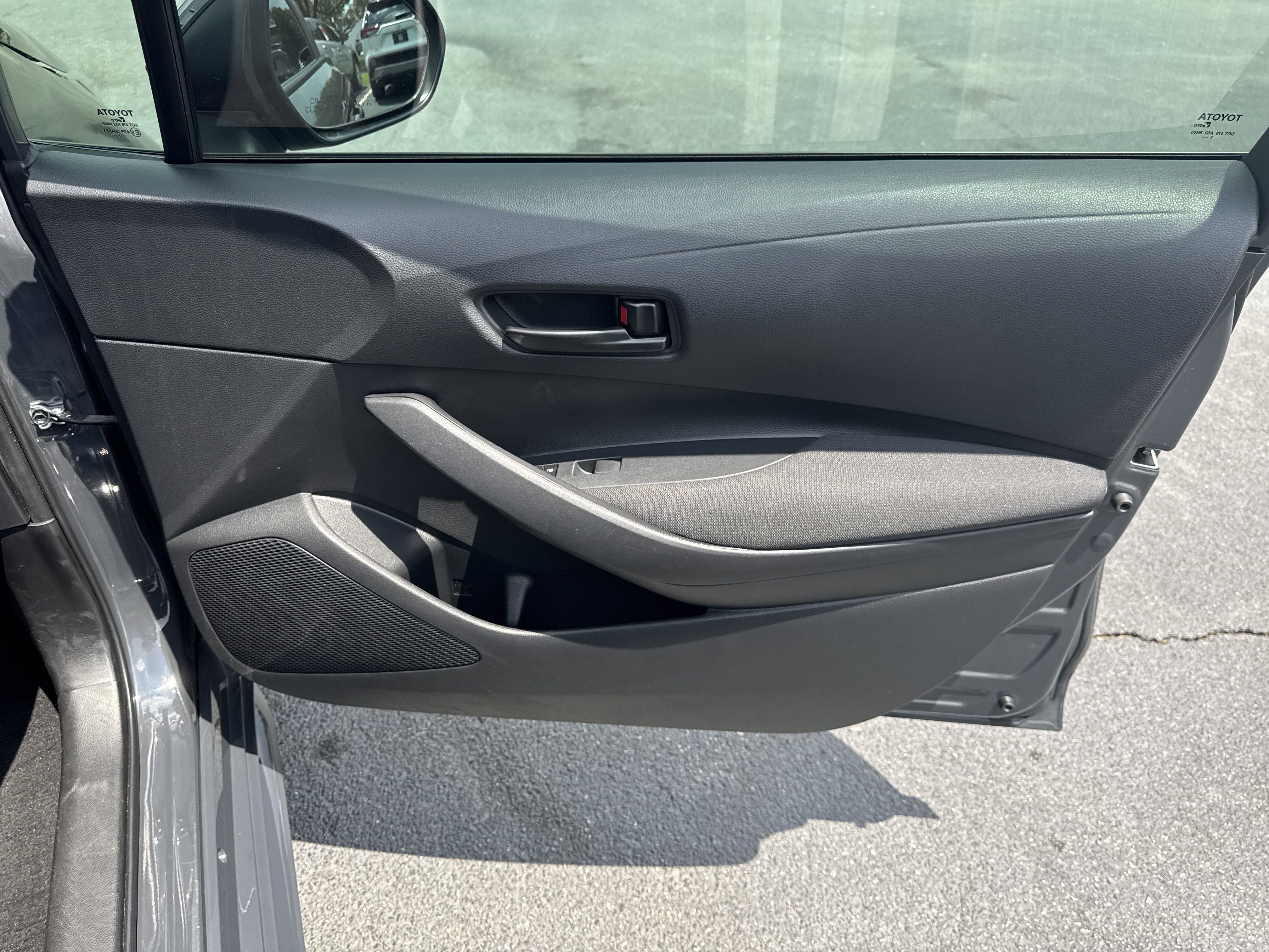 Used 2024 Toyota Corolla LE FWD image 34
