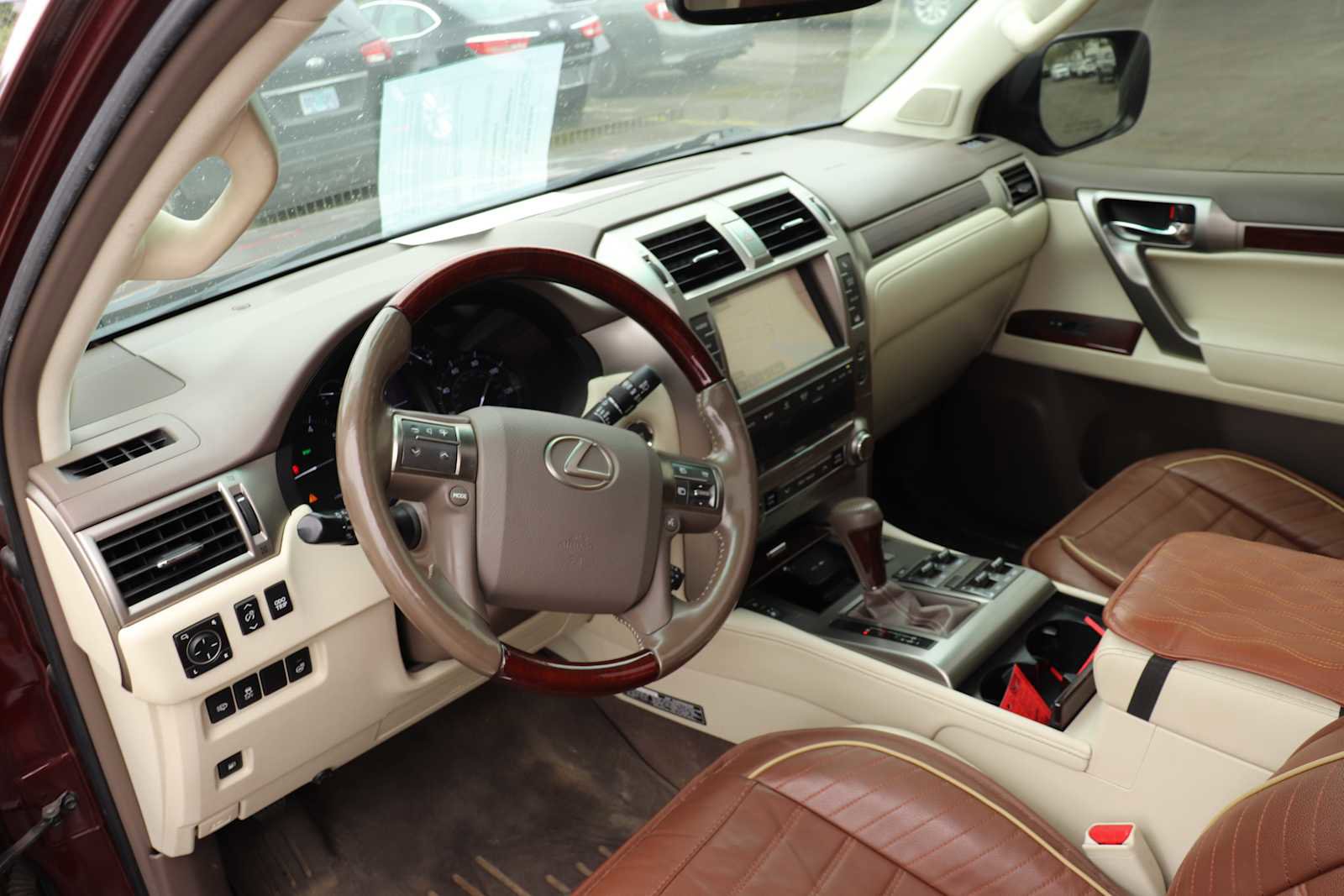 Used 2016 Lexus GX 460 Luxury AWD/4WD image 10