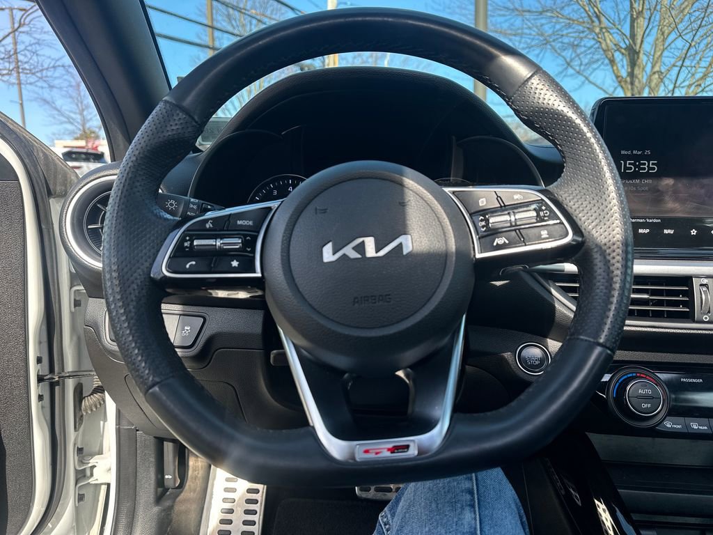 Used 2023 Kia Forte GT-Line w/ GT-Line Premium Package image 7