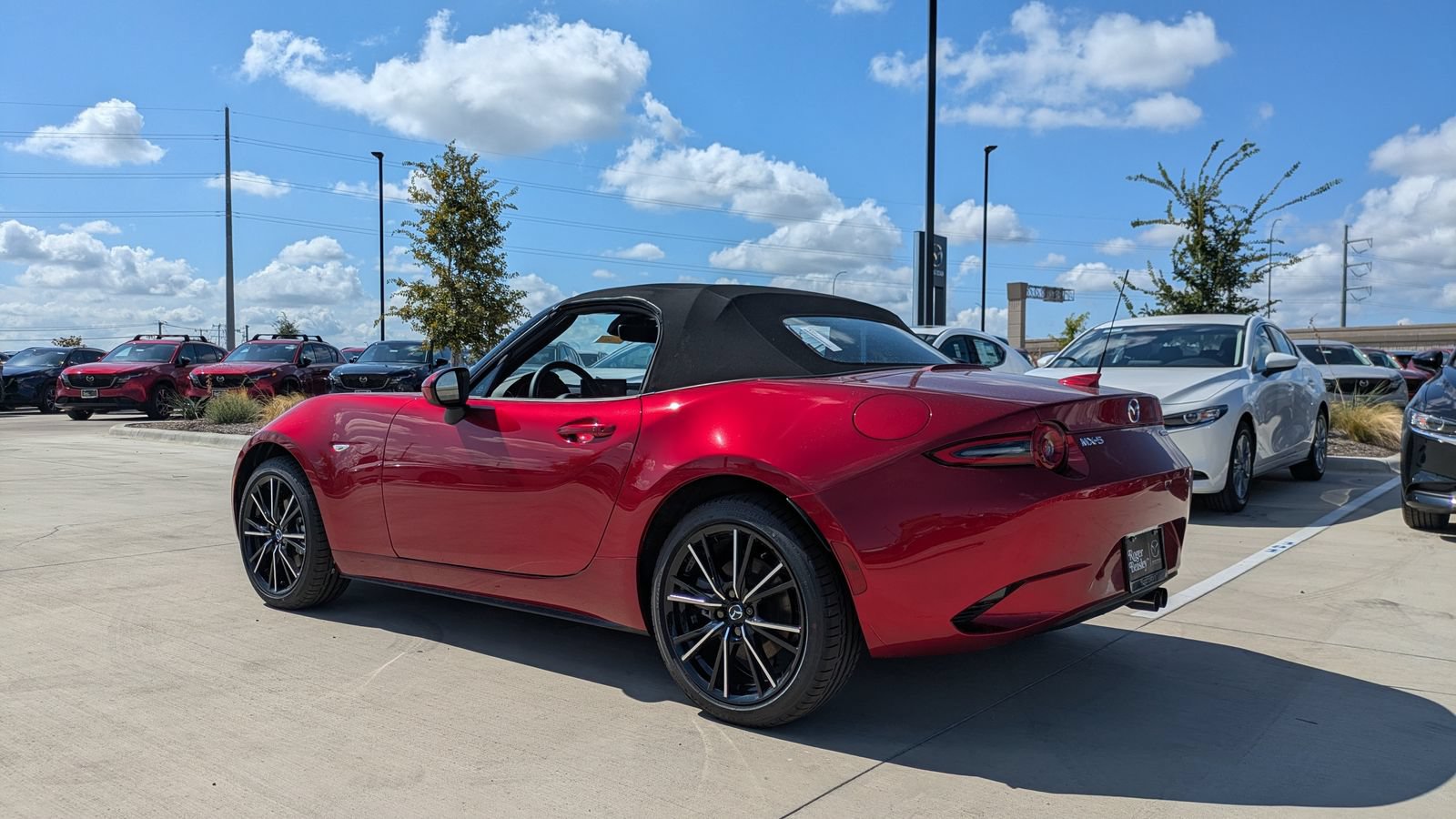 New 2026 MAZDA MX-5 Miata Grand Touring RWD image 17