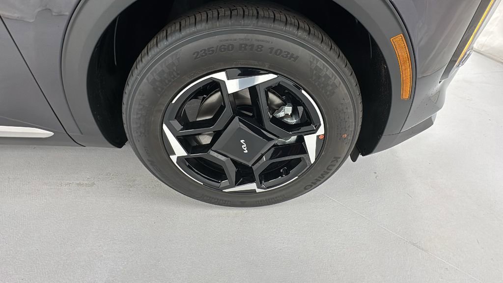 New 2026 Kia Sportage EX image 9