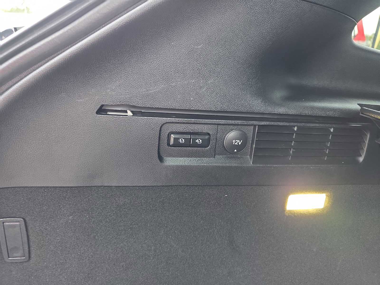 Used 2023 Lincoln Nautilus Reserve w/ Equipment Group 201A image 28