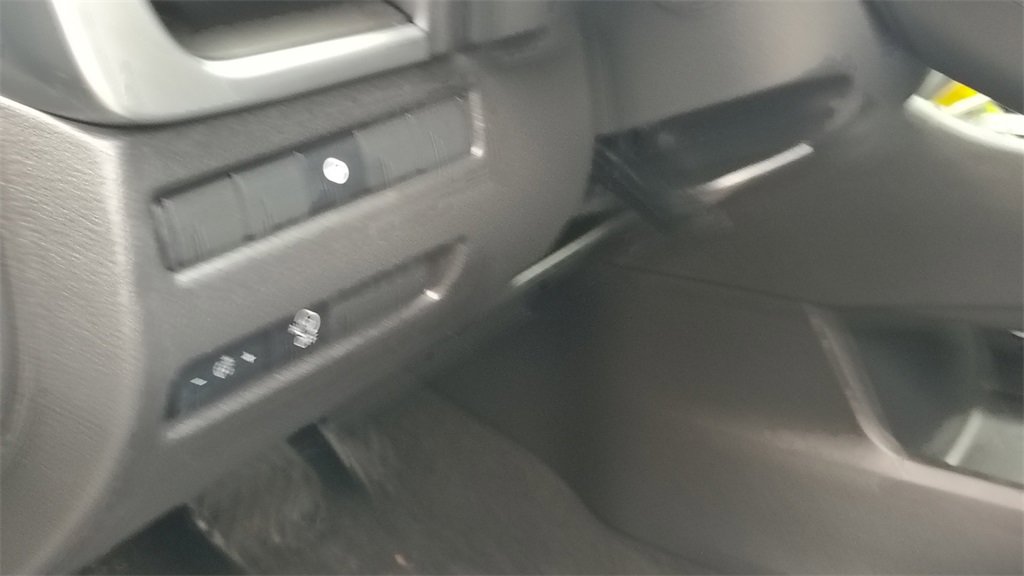 Used 2023 Nissan Rogue SV image 10