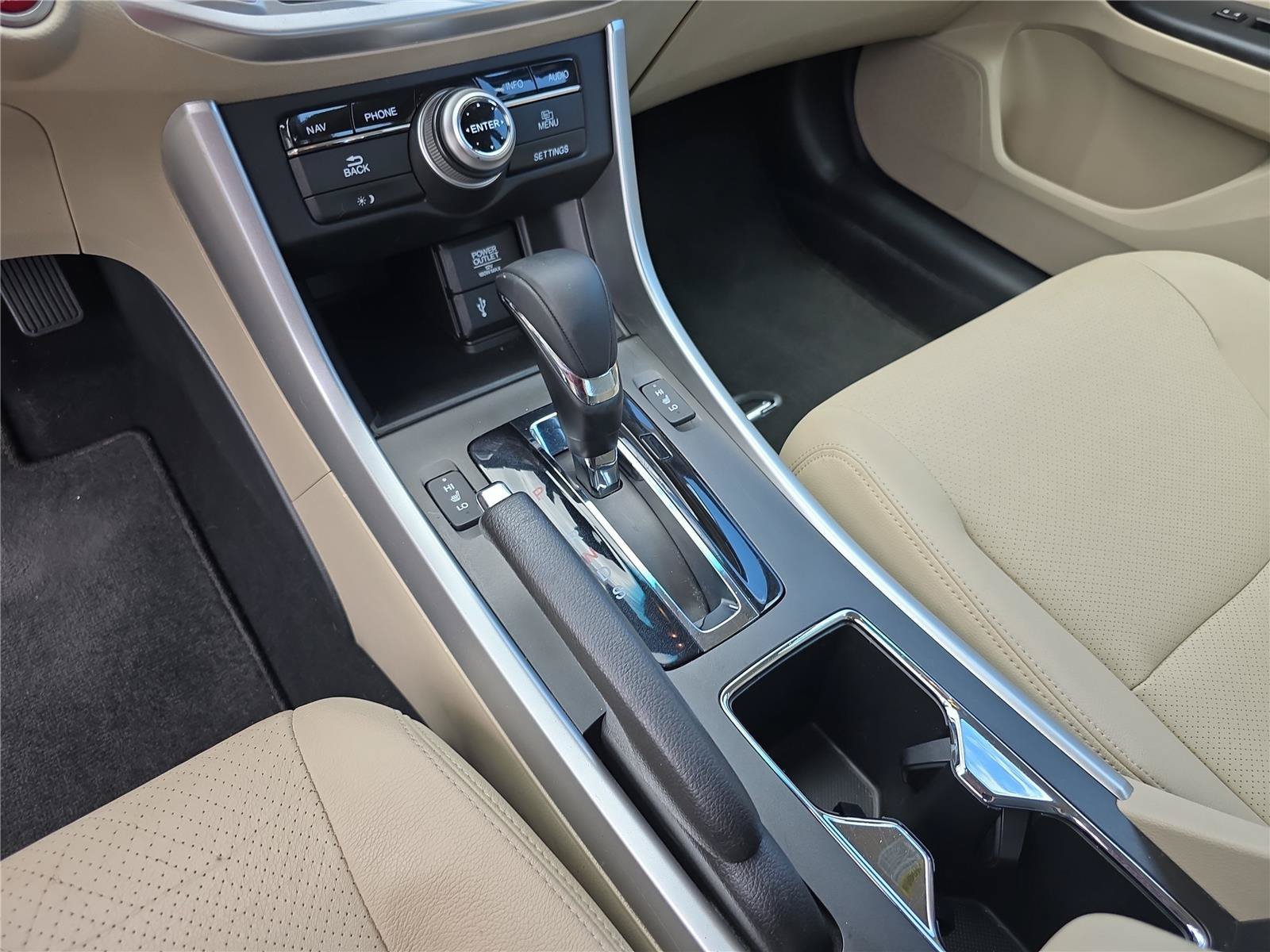Used 2014 Honda Accord Touring image 28