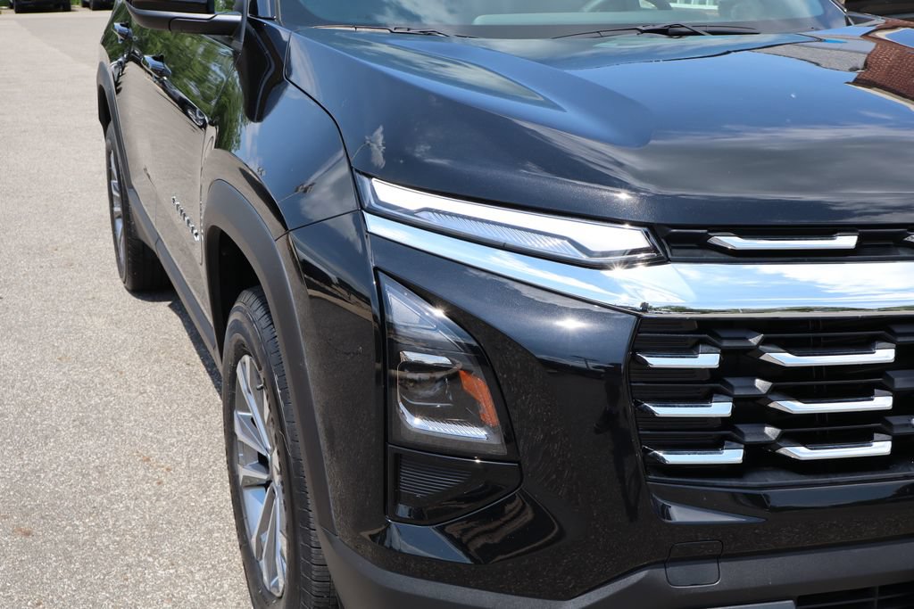 Used 2025 Chevrolet Equinox LT FWD image 4