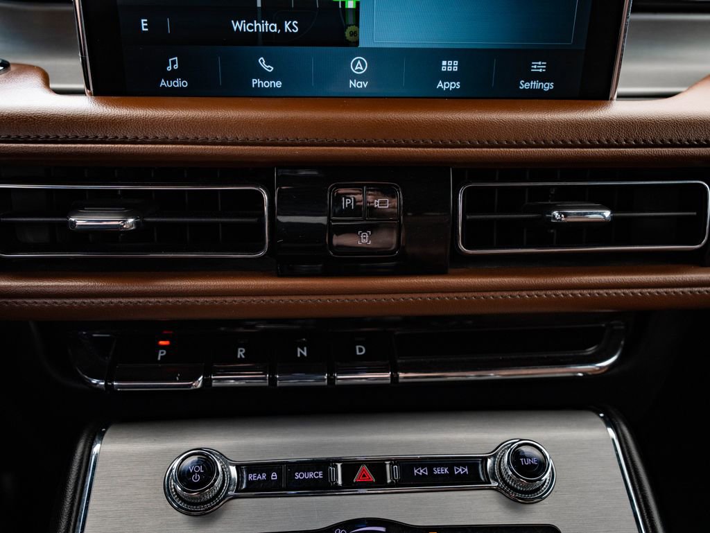 Used 2021 Lincoln Aviator Reserve image 37