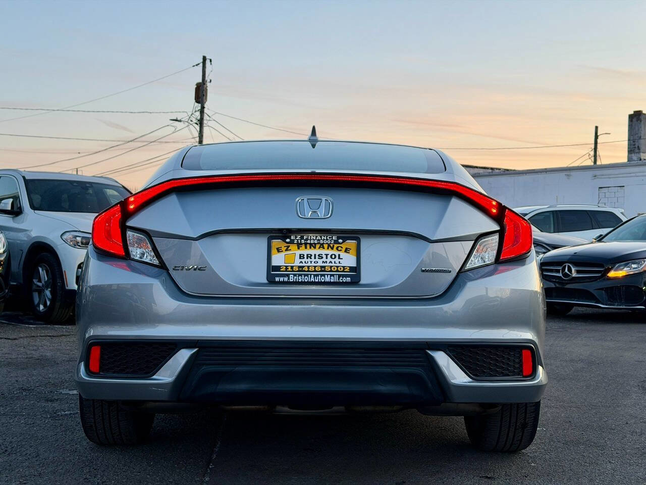 Used 2016 Honda Civic Touring image 6