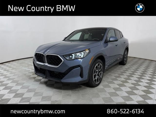 Used 2025 BMW X2 xDrive28i AWD/4WD image 3