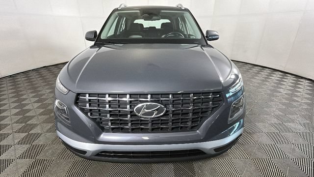 Used 2025 Hyundai Venue SEL FWD image 8
