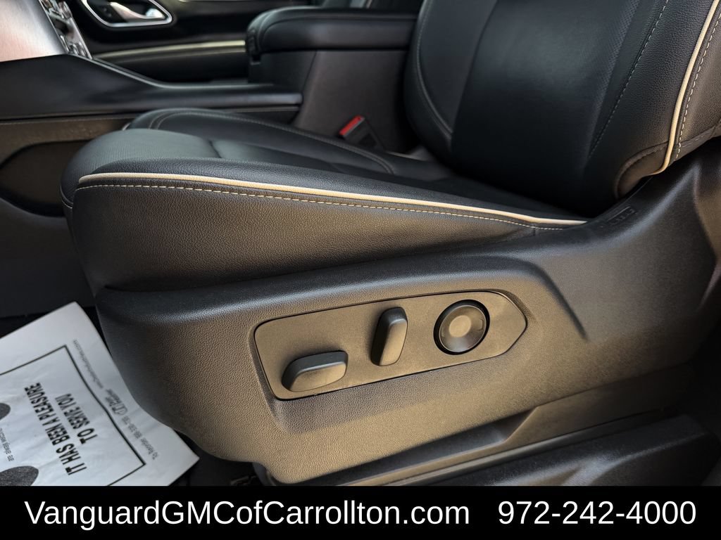 Used 2023 GMC Yukon SLT w/ SLT Premium Package AWD/4WD image 35