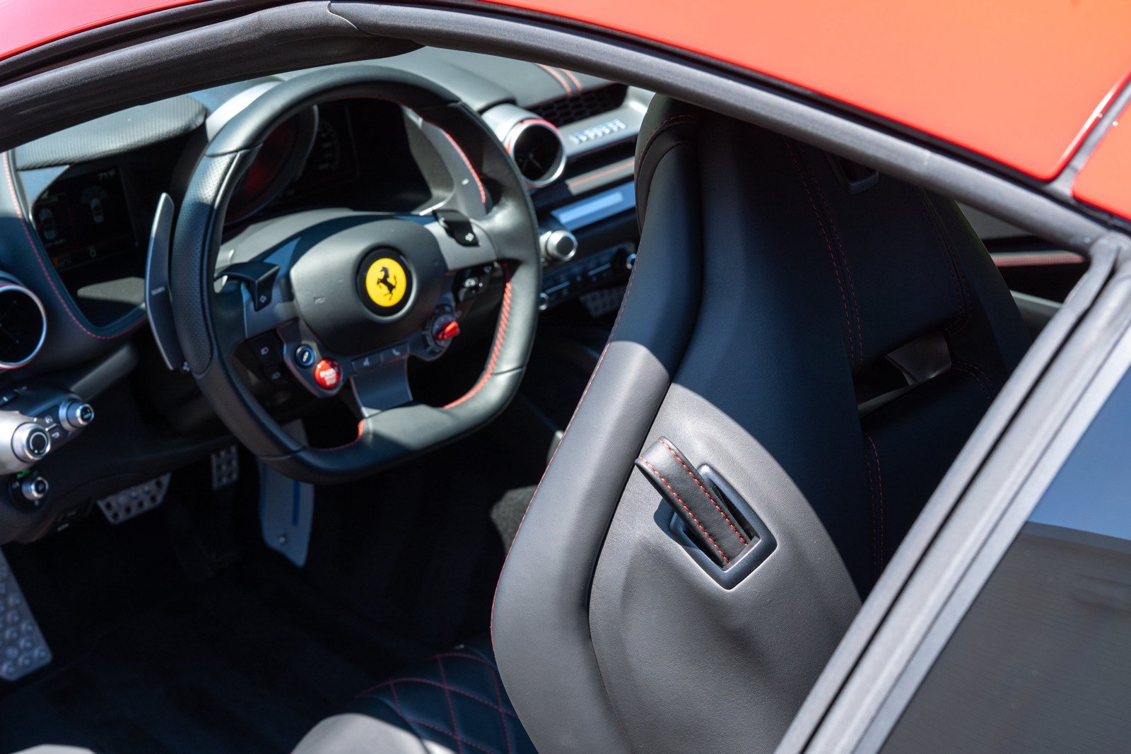Used 2022 Ferrari 812 GTS RWD image 49