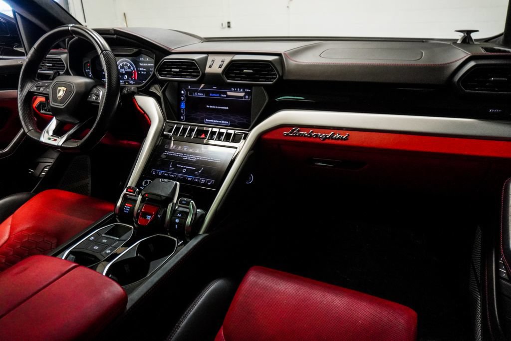 Used 2019 Lamborghini Urus AWD/4WD image 12