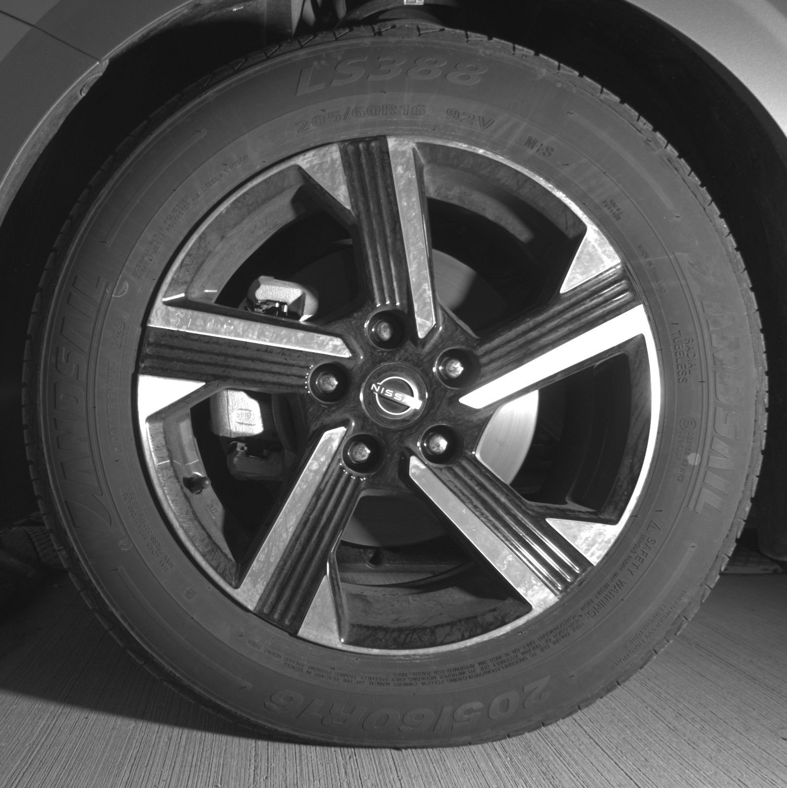 Used 2025 Nissan Sentra SV FWD image 12