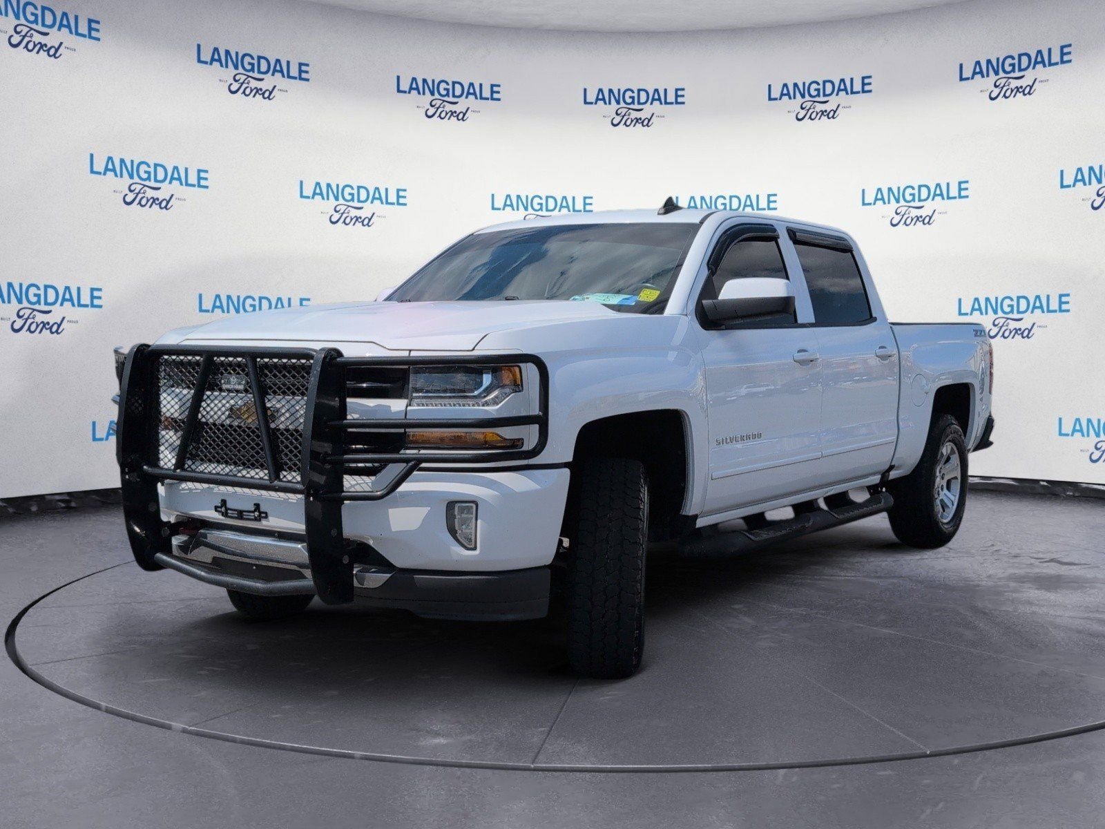 Used 2017 Chevrolet Silverado 1500 LT w/ All Star Edition AWD/4WD image 11