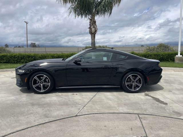 Used 2024 Ford Mustang Coupe RWD image 5