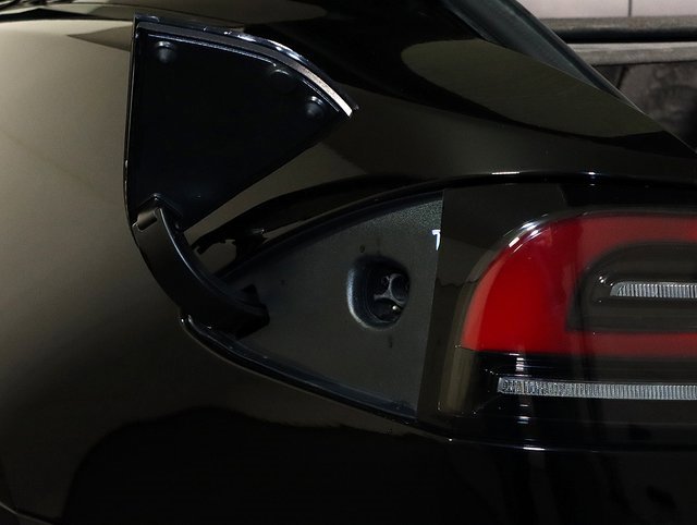 Used 2023 Tesla Model S Plaid image 30