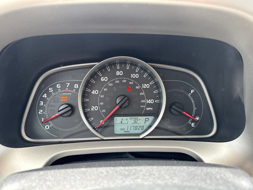 Used 2013 Toyota RAV4 LE AWD/4WD image 9