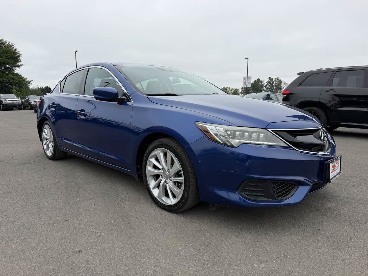 Used 2017 Acura ILX FWD image 2