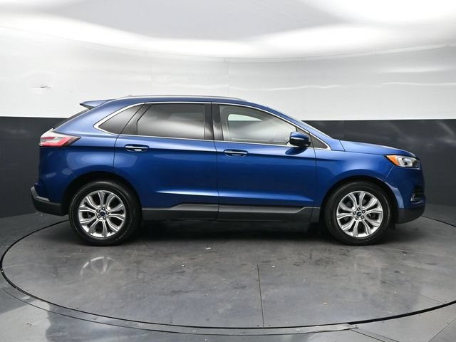 Used 2020 Ford Edge Titanium w/ Class II Trailer Tow Package AWD/4WD image 4