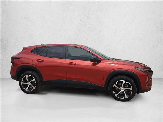 Used 2024 Chevrolet Trax RS w/ Driver Confidence Package FWD image 4