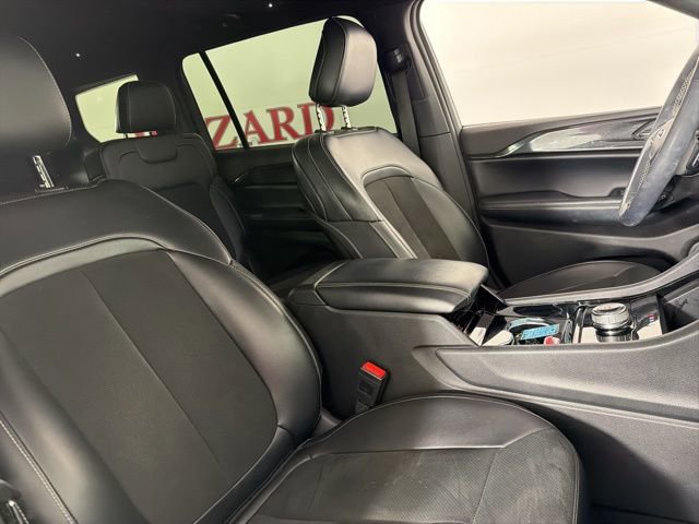 Used 2023 Jeep Grand Cherokee L Laredo AWD/4WD image 16