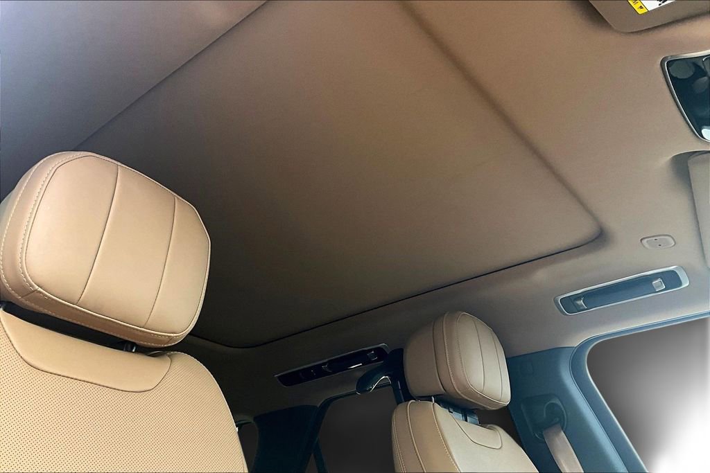 Used 2024 Land Rover Range Rover Sport SE image 17