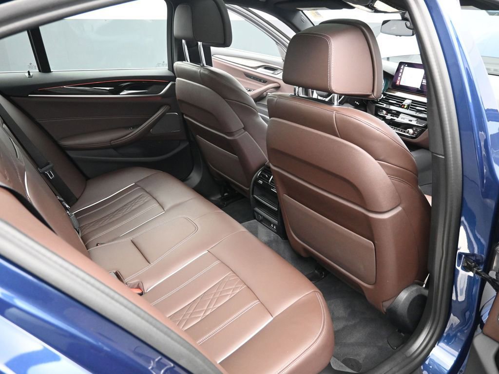 Certified 2022 BMW 540i 540i w/ Premium Package image 29
