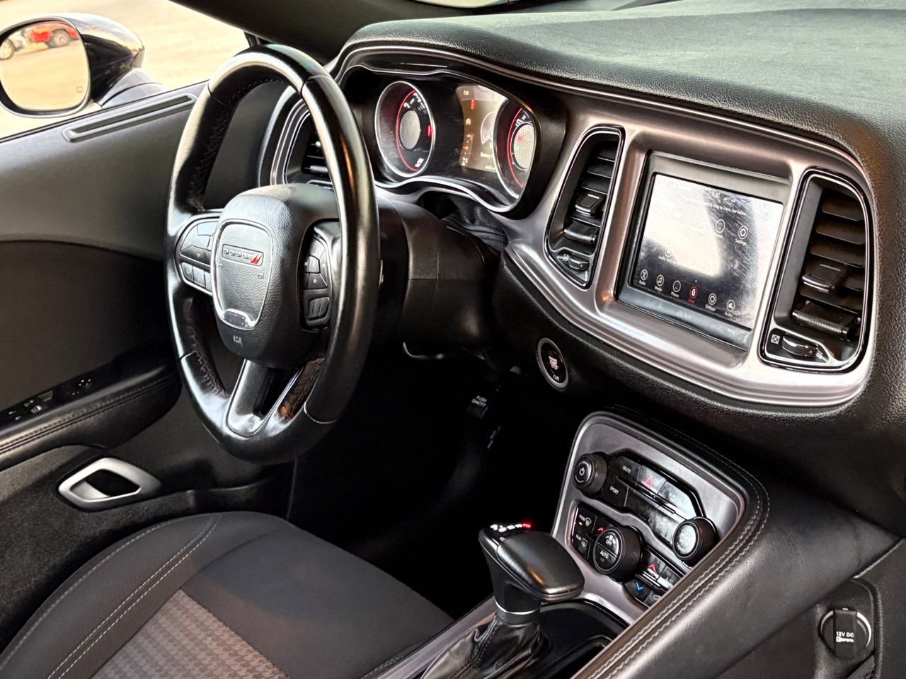 Used 2023 Dodge Challenger SXT image 32