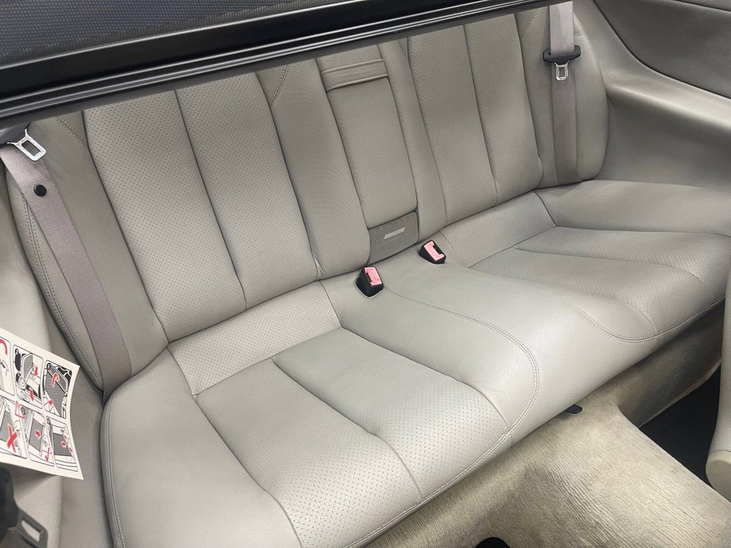 Used 1999 Mercedes-Benz CLK 320 Cabriolet image 33