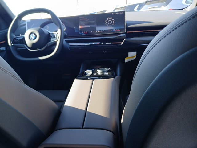 New 2026 BMW 530i RWD image 13