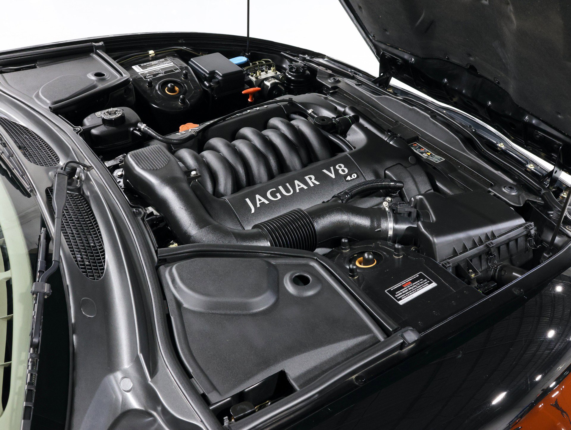 Used 2002 Jaguar XK8 Coupe image 89