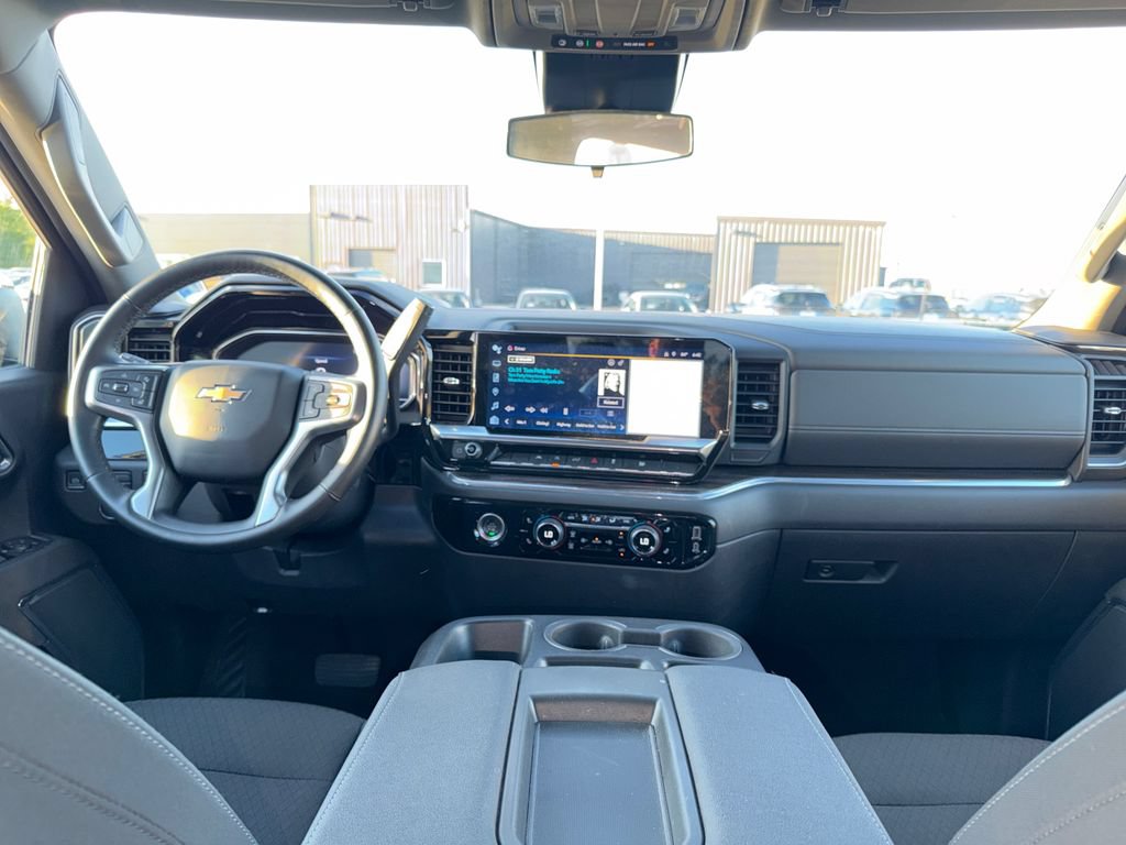 Certified 2024 Chevrolet Silverado 1500 LT AWD/4WD image 12