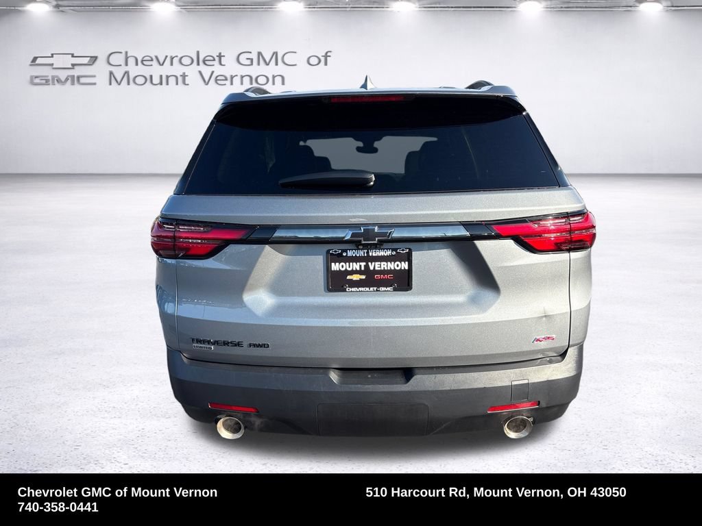 Used 2024 Chevrolet Traverse RS w/ LPO, Floor Liner Package AWD/4WD image 9