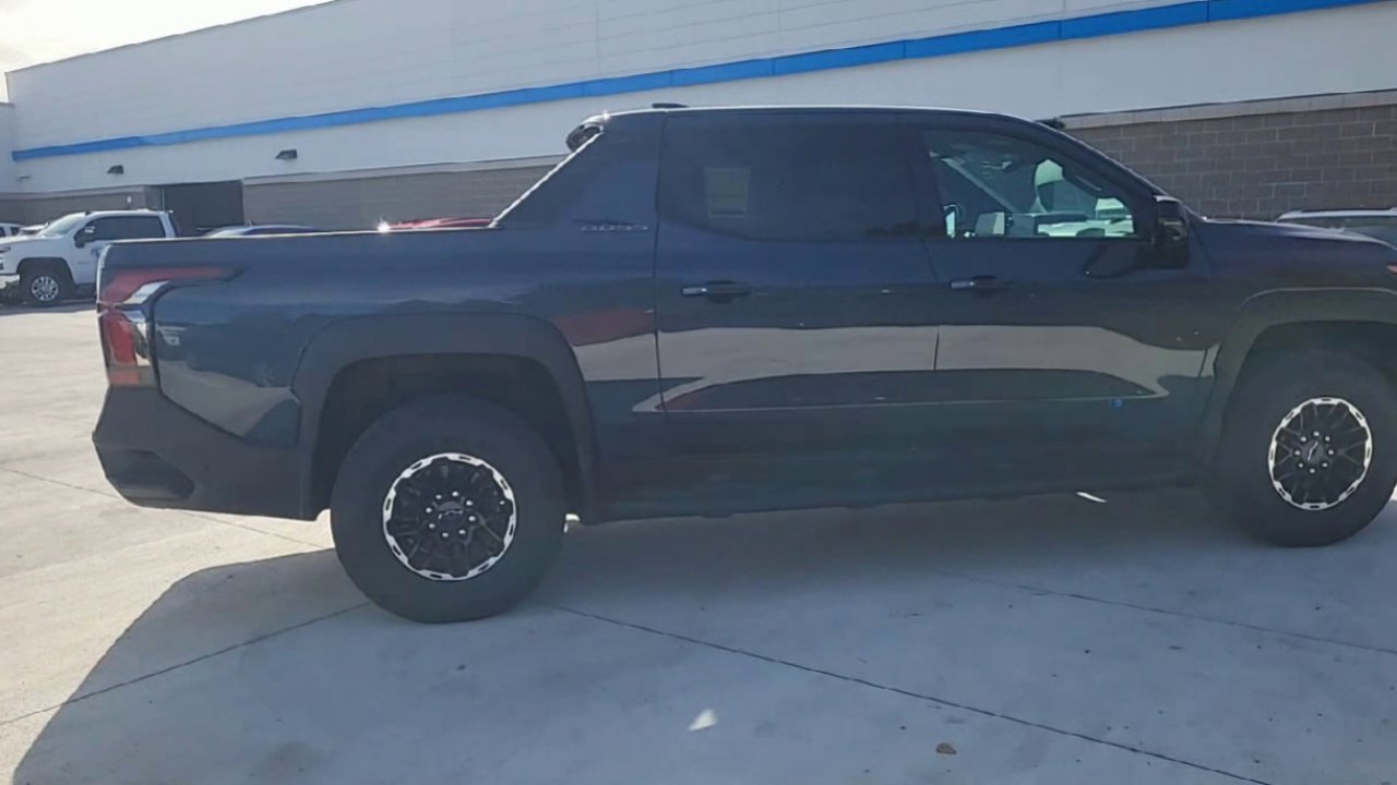 New 2026 Chevrolet Silverado EV Trail Boss image 36