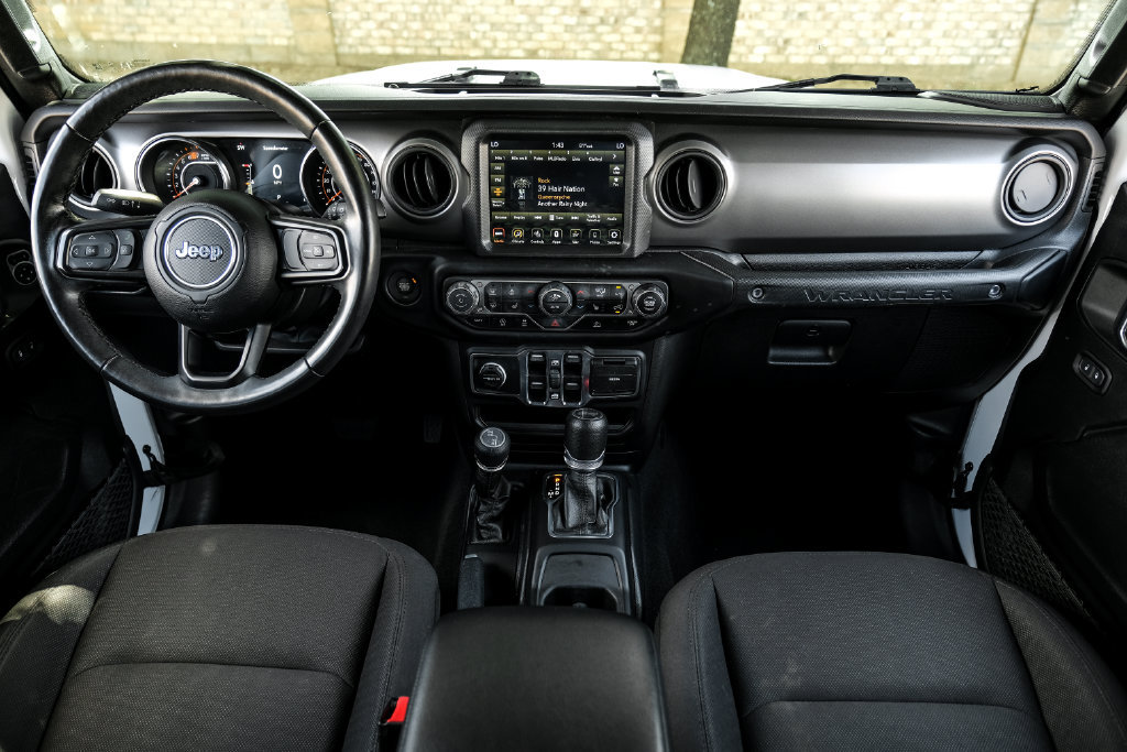 Used 2023 Jeep Wrangler Unlimited Sport AWD/4WD image 5