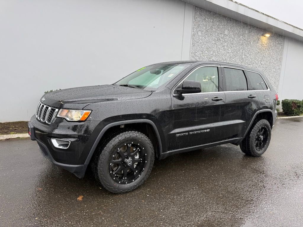 Used 2022 Jeep Grand Cherokee Laredo E image 2