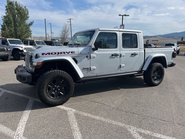 Used 2023 Jeep Gladiator Mojave w/ Cold Weather Group image 8