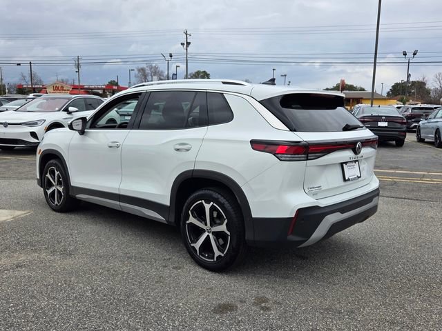 Used 2025 Volkswagen Tiguan SE image 9