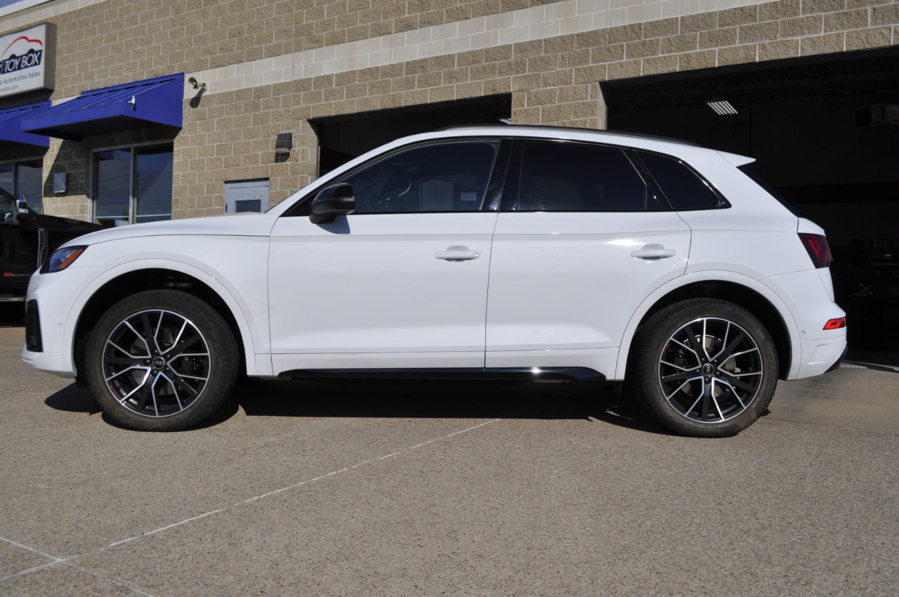 Used 2024 Audi SQ5 Prestige image 3