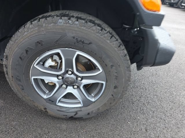 Used 2023 Jeep Wrangler Unlimited Sport AWD/4WD image 4