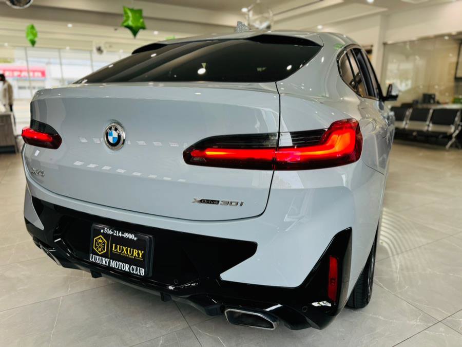 Used 2025 BMW X4 xDrive30i image 10