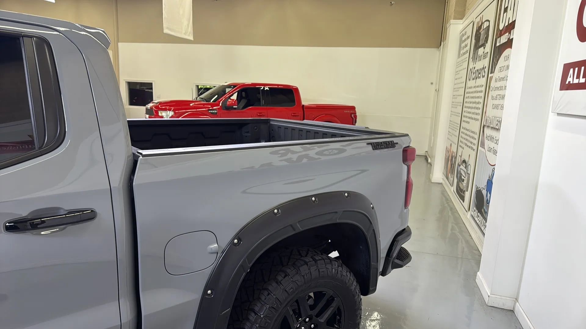 Used 2024 Chevrolet Silverado 1500 LT Trail Boss w/ LT Trail Boss Premium Package image 8