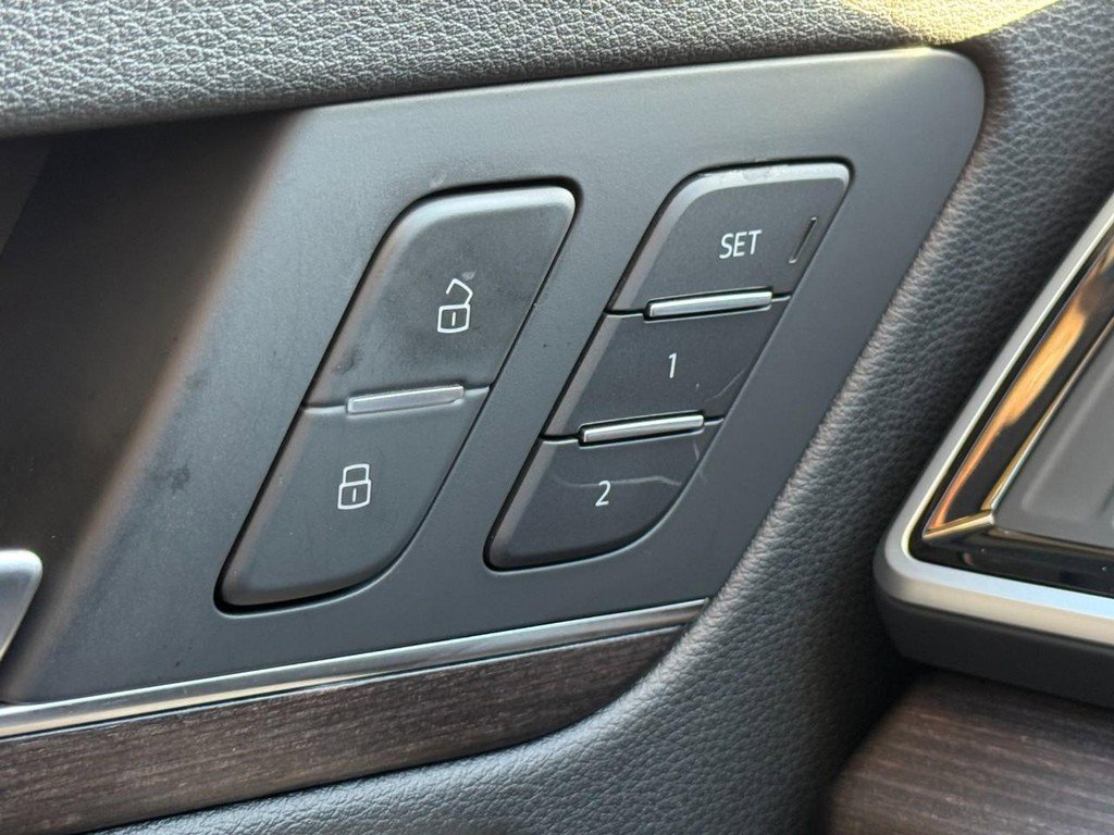 Used 2025 Audi Q5 2.0T Premium Plus image 16