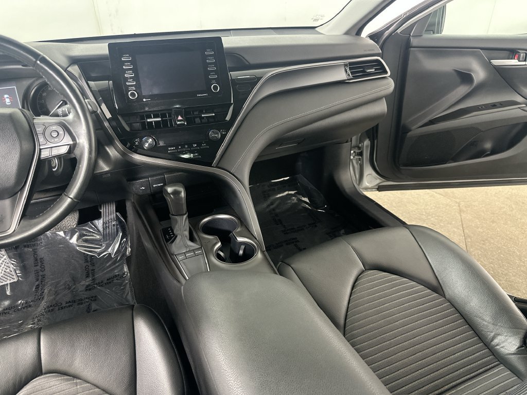 Used 2023 Toyota Camry SE FWD image 21