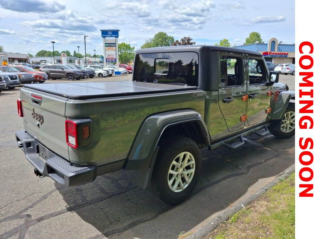 Used 2023 Jeep Gladiator Sport AWD/4WD image 5